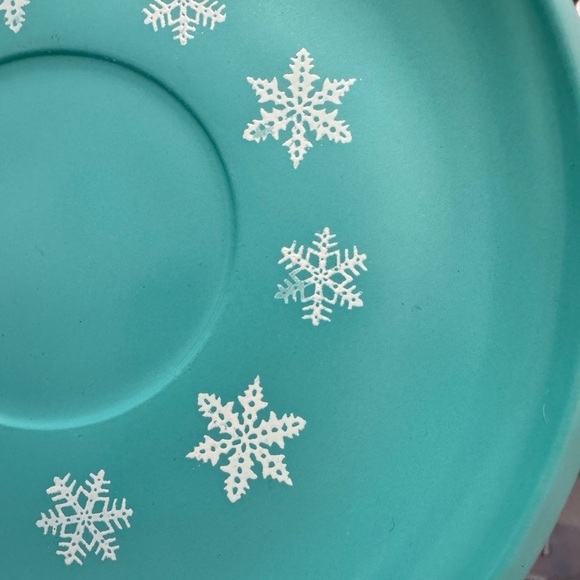 Pyrex JAJ Gaiety Turquoise Snowflake Sauce Boat & Stand - Picture 6 of 9